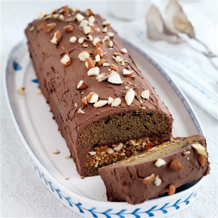 Vegane Kaffeetorte mit Aprikosenfüllung