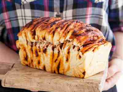 Veganes Partybrot mit BBQ-Würze