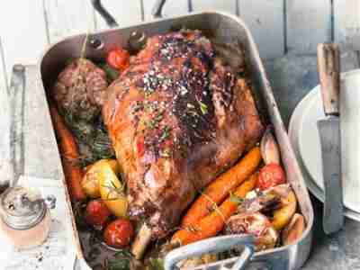 Lammkeule mit Gemüse – Gigot d'agneau aux petits légumes