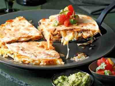 Quesadilla mit Pilzen und Guacamole