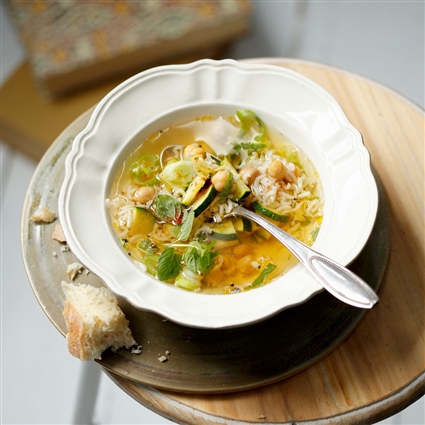 Zucchini-Reis-Suppe mit Minze