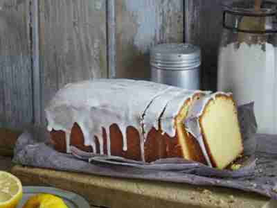 Zitronenkuchen mit Butterschmalz
