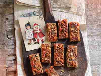 Fruchtschnitten mit Honig-Nuss-Mix