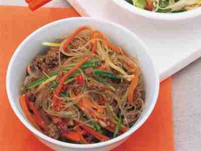 Glasnudelsalat mit Zitronenhack