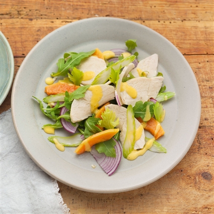 Schneller fruchtiger Hähnchensalat