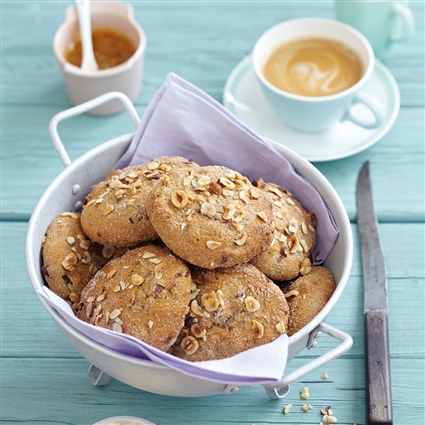 Amaranthbrötchen mit Haselnüssen