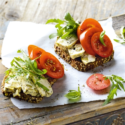 Bruschetta mit Tofu und Rucola