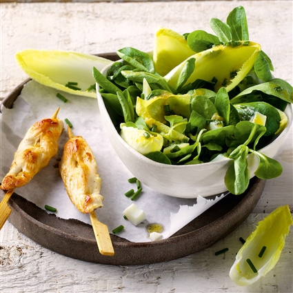 Feldsalat mit Huhn und Ei