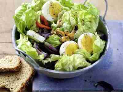 Eiersalat mit Muscheln