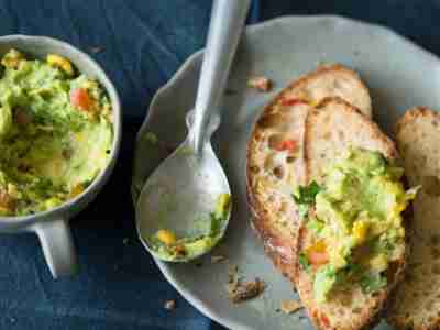 Avocado-Mais-Chili-Aufstrich