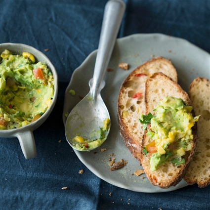 Avocado-Mais-Chili-Aufstrich