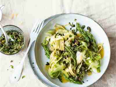 Grüne-Spargel-Pasta mit Bergkäse