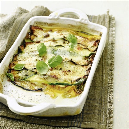Parmigiana mit Zucchini und Paprika