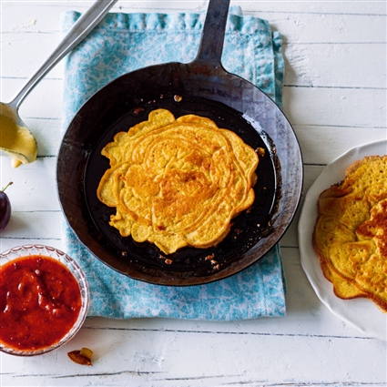 Zimtpfannkuchen mit Zwetschgenmus
