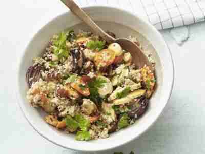 Quinoa-Salat mit Ofengemüse