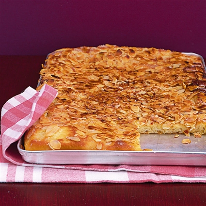 Butterkuchen mit krossen Mandelblättchen