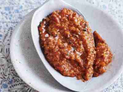Paprika-Grünkern-Paste