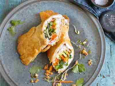Zucchini-Schinken-Wraps mit Zitronen-Gomasio