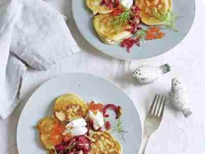 Buchweizen-Blini mit Rote-Bete-Tatar und Kaviar