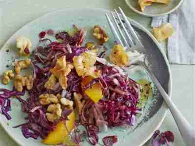 Rotkohlsalat mit Topinambur