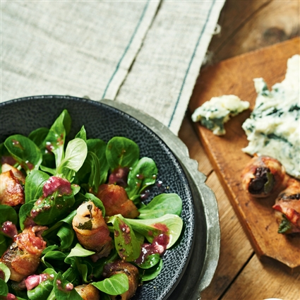 Feldsalat mit Dörrpflaumen
