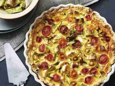 Tomaten-Lauch-Tarte mit Crème fraîche
