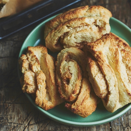 Franzbrötchen mit Zimt und Butter