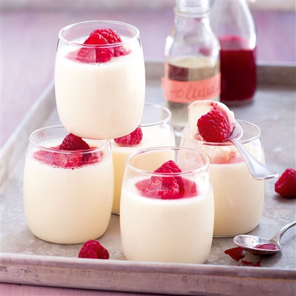 Holunderblüten-Panna-cotta