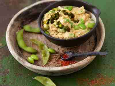 Edamame-Bohnen-Hummus mit Ingwer
