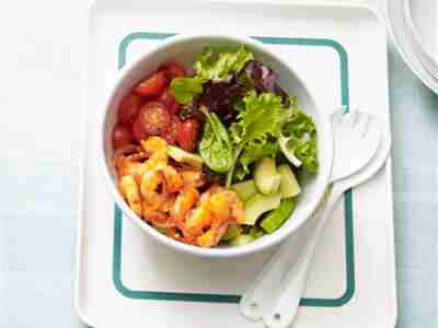 Low Carb Avocadosalat mit Garnelen