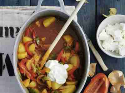 Saftiges Kartoffelgulasch