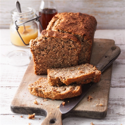 Zucchini-Apfel-Brot mit Mandeln und Ahornsirup