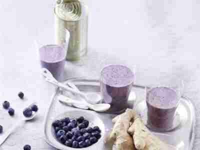 Heidelbeer-Smoothie mit Ingwer