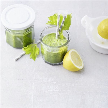 Aktivkohle-Smoothie: Black-Garden-Smoothie