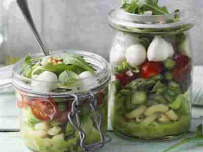 Grüner Spargel-Nudel-Salat
