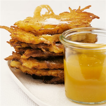 Kartoffelpuffer mit Apfel-Mango-Mus
