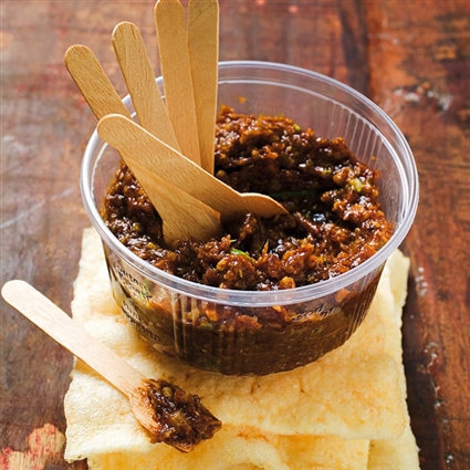 Dattel-Curry-Dip