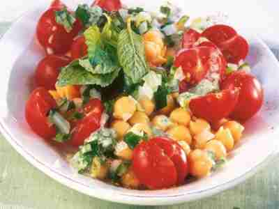 Kichererbsen-Salat mit Kräuterdressing