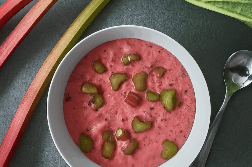 Rhabarbersaft – Erfrischend und selbstgemacht