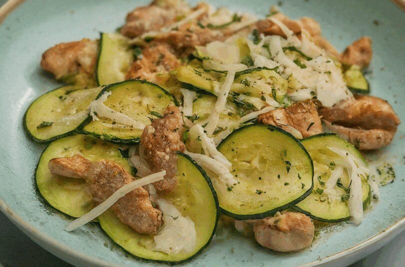 Zucchini Blätterteig Schinken Käse Stangen