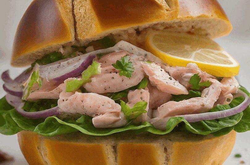 Klassisches Thunfisch-Sandwich