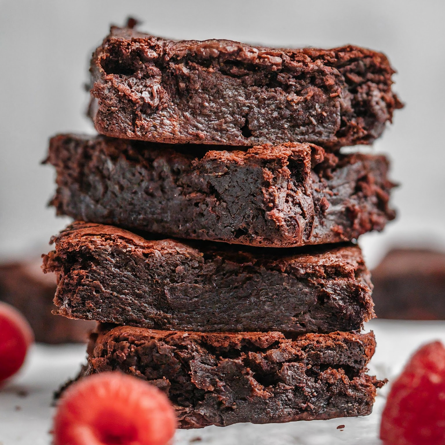 Vegane-Brownies-–-Fudgy-und-unwiderstehlich Vegane Brownies – Fudgy und unwiderstehlich